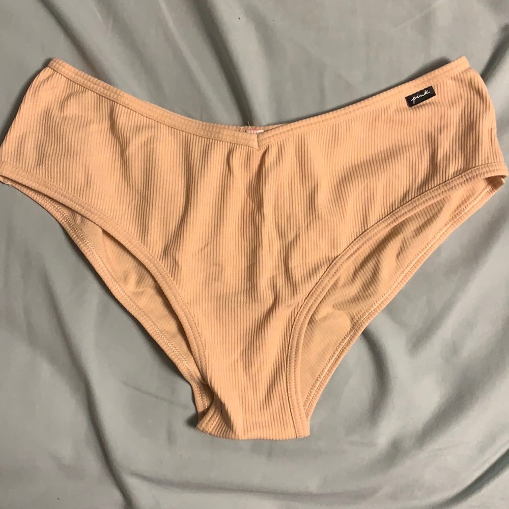 VS Pink Panty.